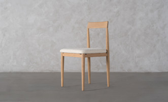 Edges Dining Chair (light oak/boucle)
