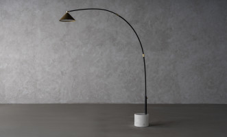 Hinoo Floor Lamp