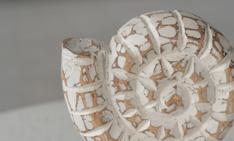 Wooden Shell Motive Display Medium