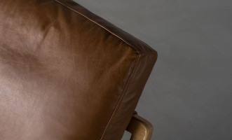 Embrace Lounge Chair (Old Saddle Color)