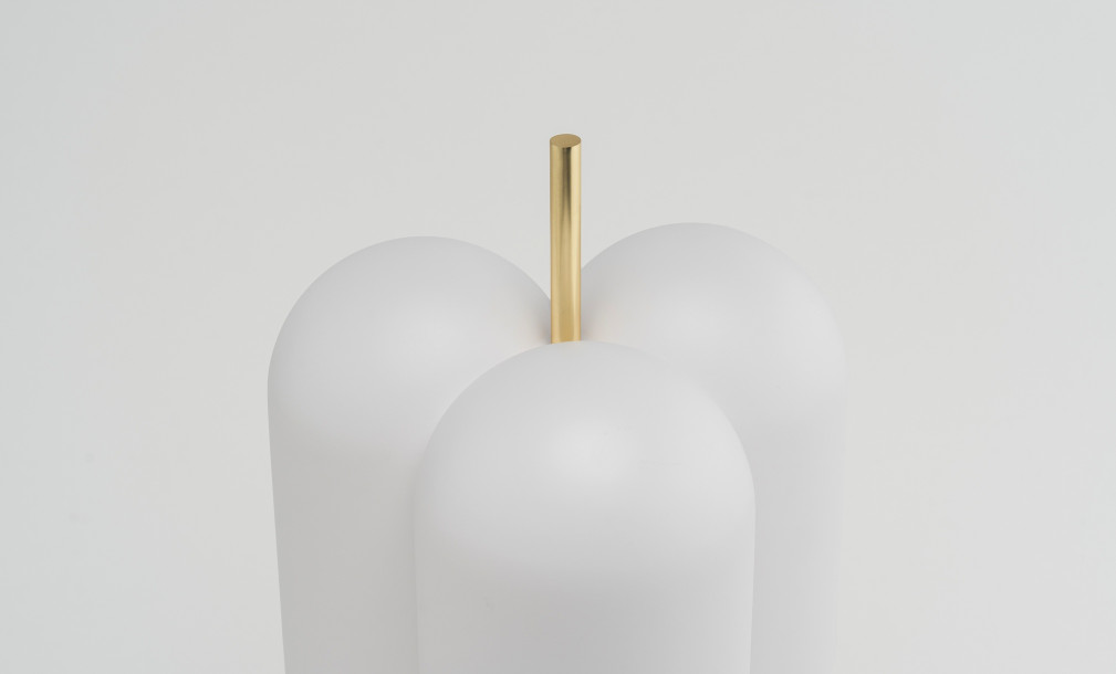 Oket Table Lamp (White / Matt Brass)