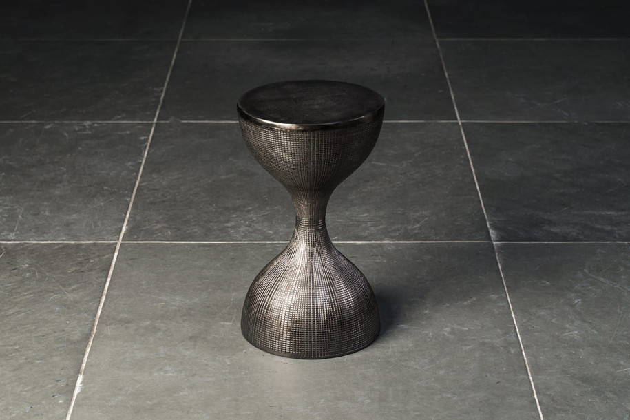 Sand Side table graphite finish