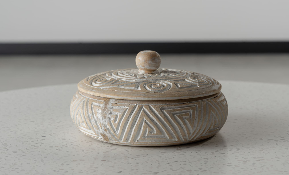 Wooden Carved Pot N1 medium