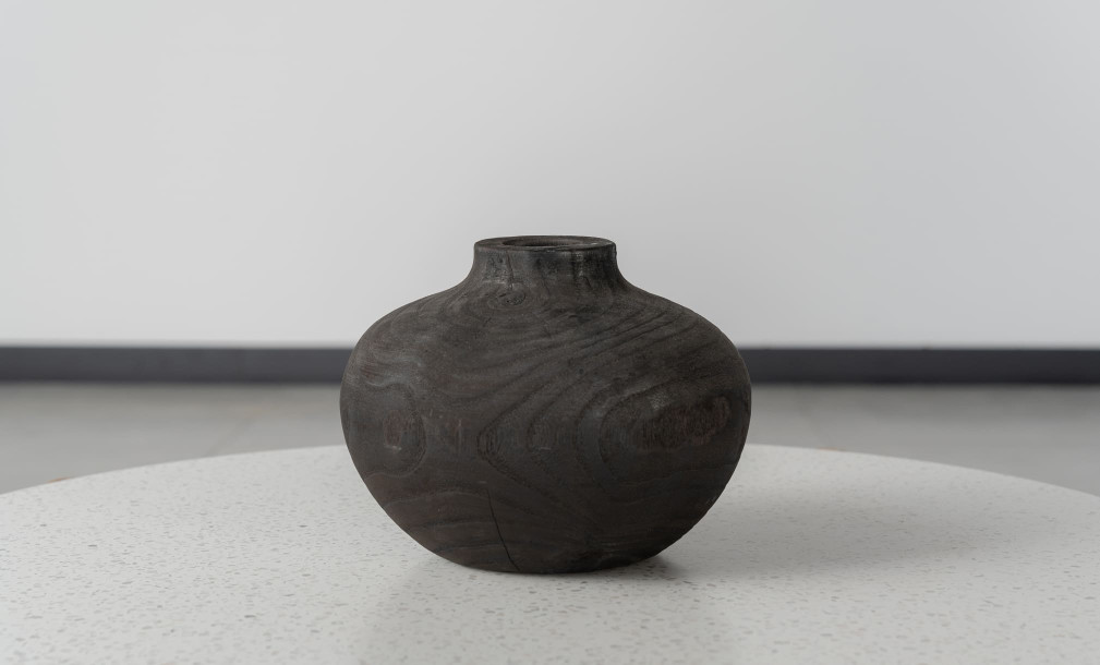 Wood Vase Black L