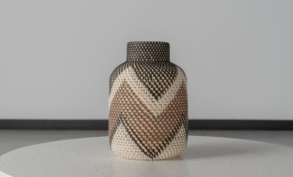 Rattan Vase With Motif Black And Brown