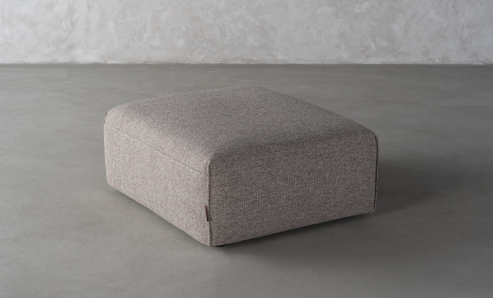 Claive Pouf (FH10A fabric)