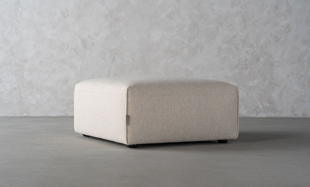 Claive Pouf (FH7A fabric)