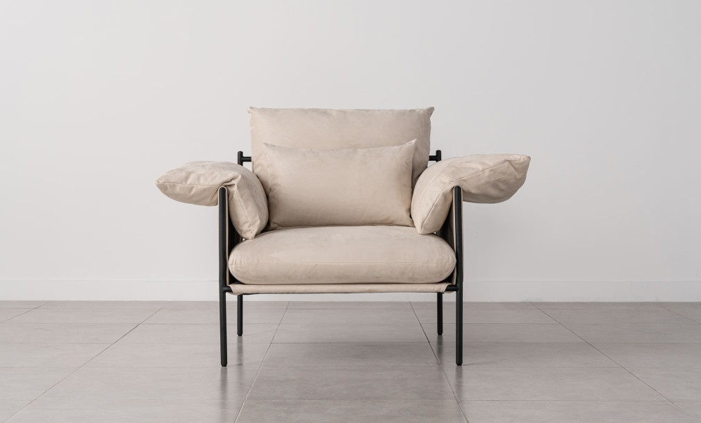 Slow Armchair (fabric G285 Color 1A)