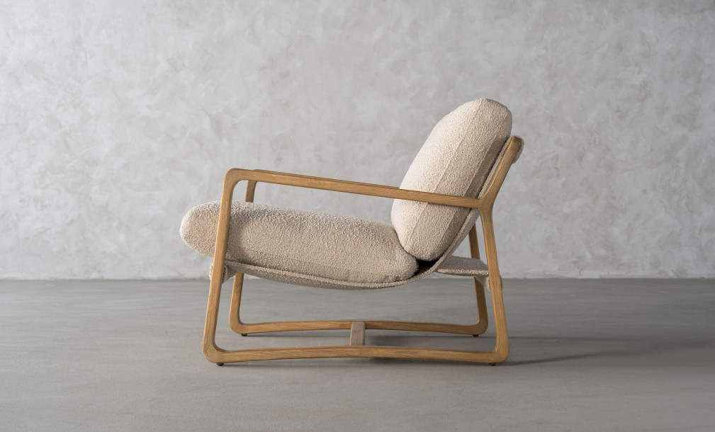 Embrace Lounge Chair (a2267 col.8a)