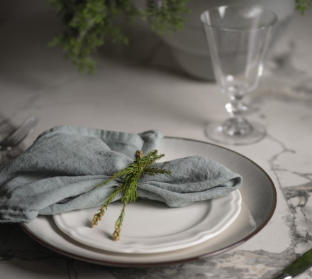 10 Stylist Tips for a Perfect Festive Table